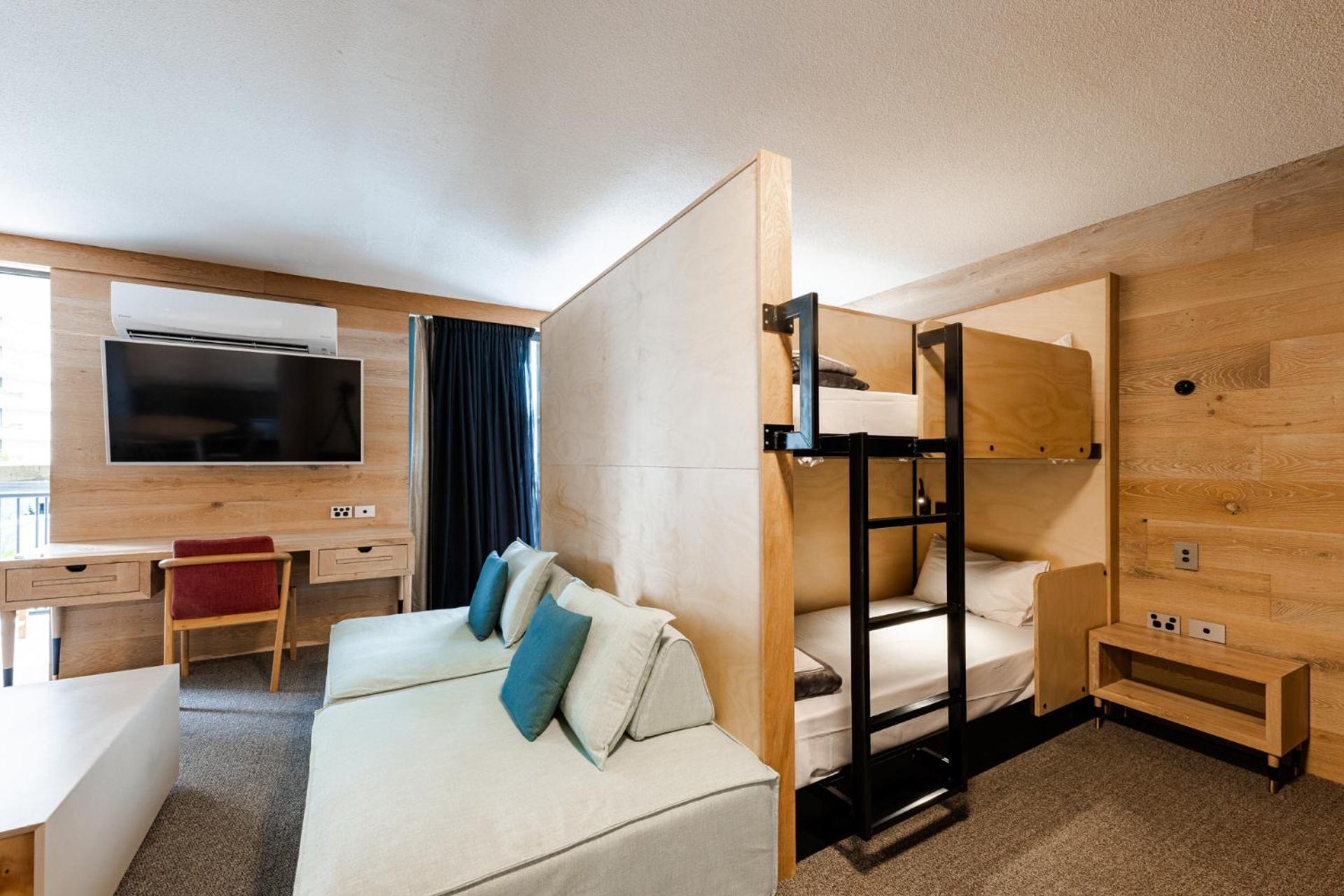 Bunk Surfers Paradise International Backpacker Hostel (Adults Only) Gold Coast Eksteriør bilde