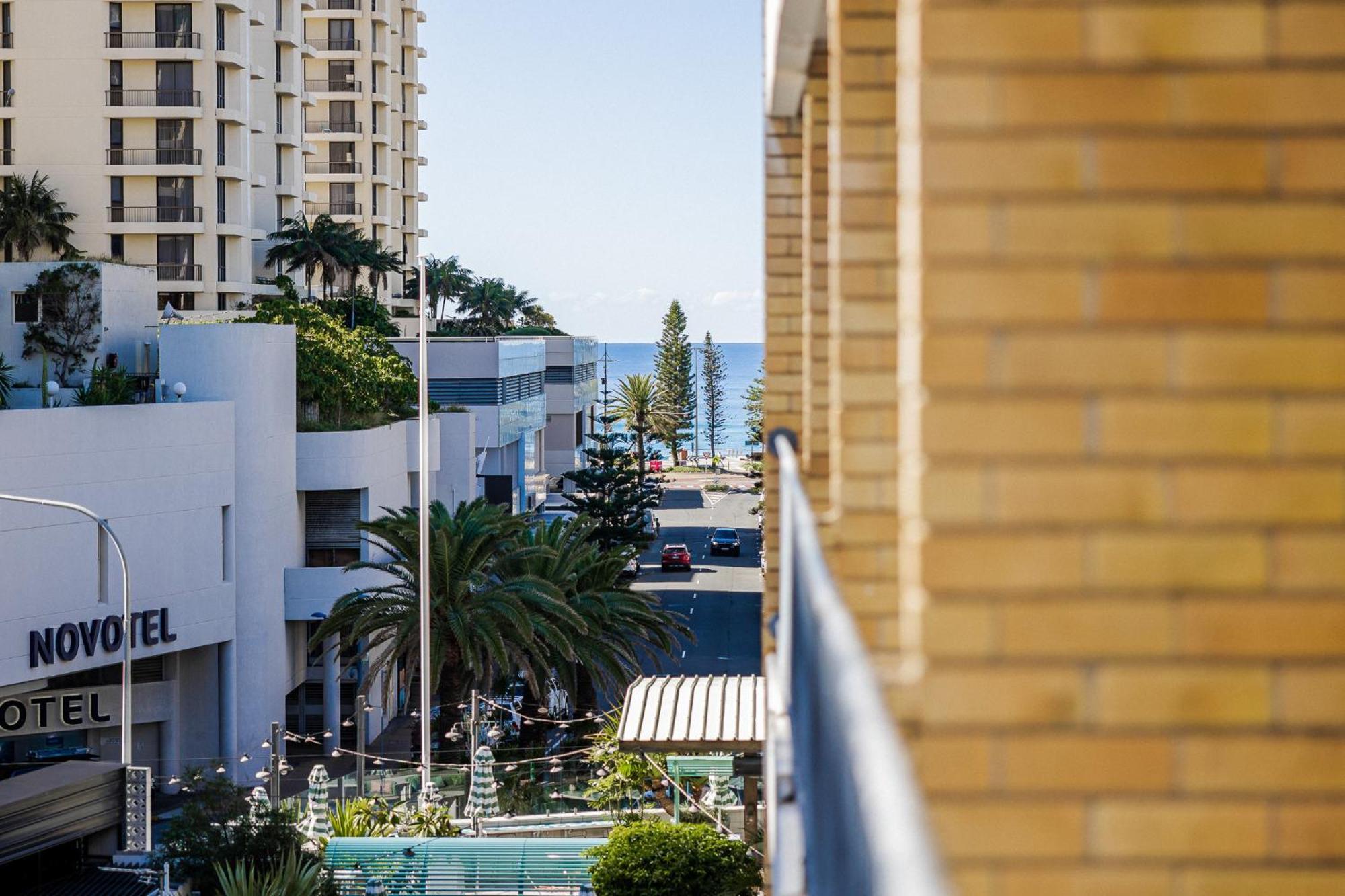 Bunk Surfers Paradise International Backpacker Hostel (Adults Only) Gold Coast Eksteriør bilde