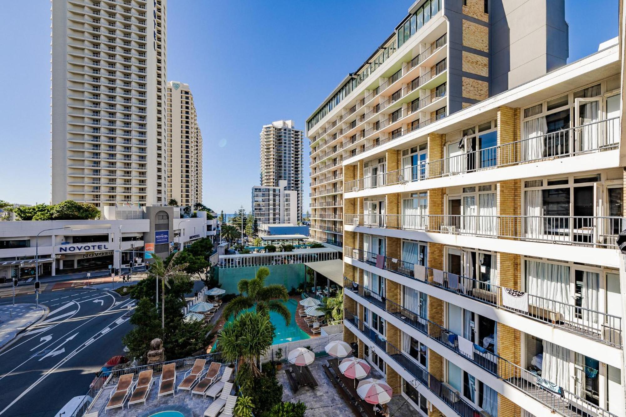 Bunk Surfers Paradise International Backpacker Hostel (Adults Only) Gold Coast Eksteriør bilde