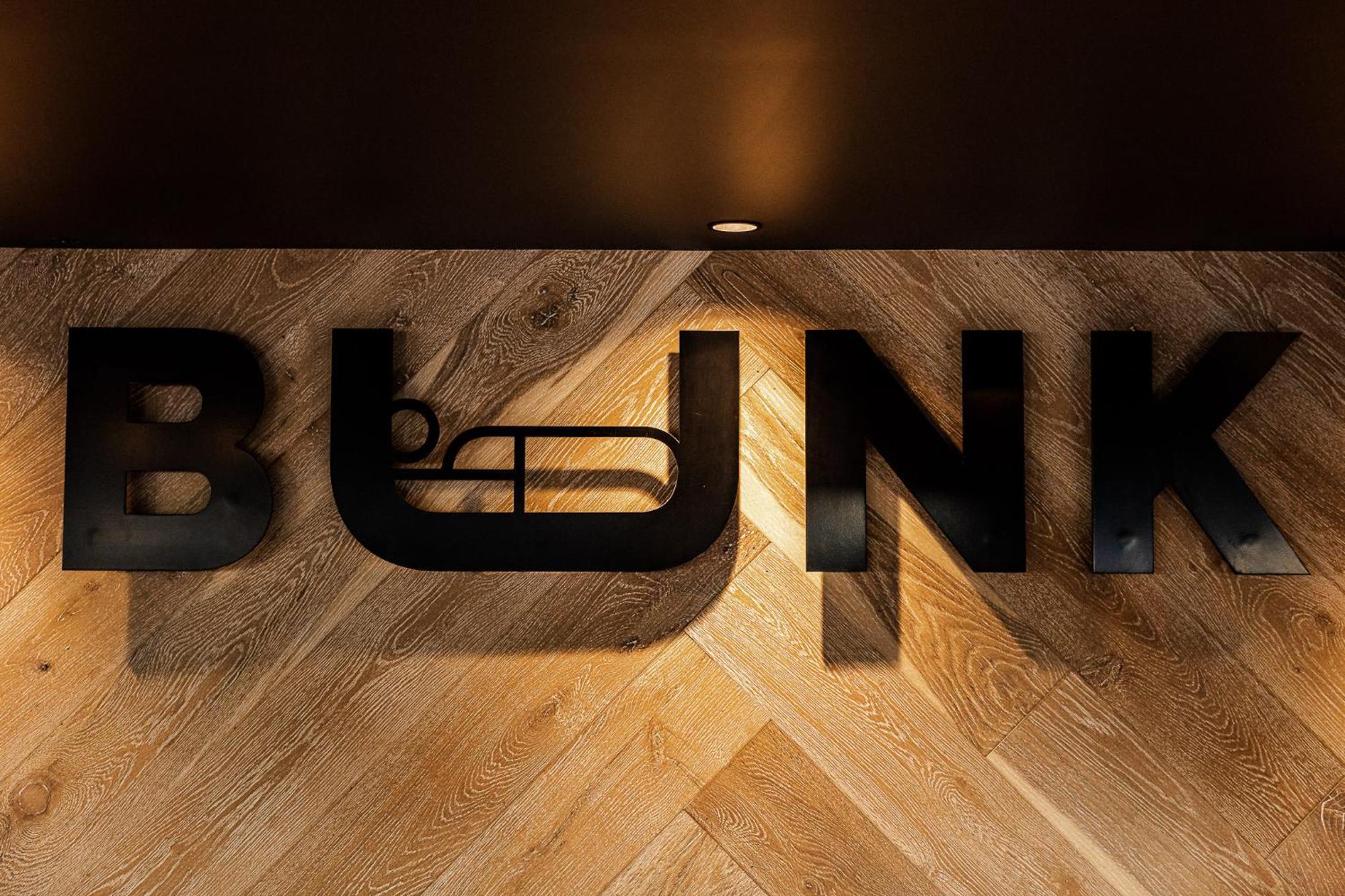 Bunk Surfers Paradise International Backpacker Hostel (Adults Only) Gold Coast Eksteriør bilde