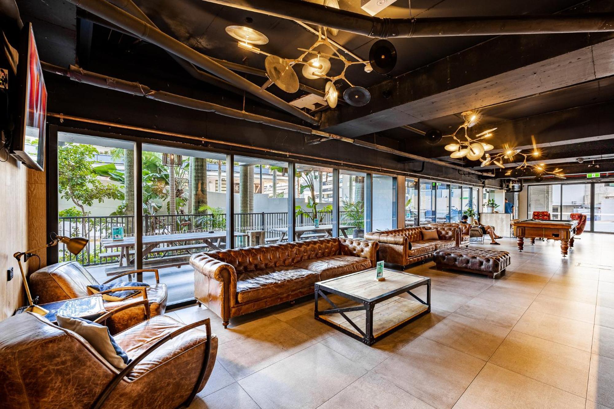 Bunk Surfers Paradise International Backpacker Hostel (Adults Only) Gold Coast Eksteriør bilde