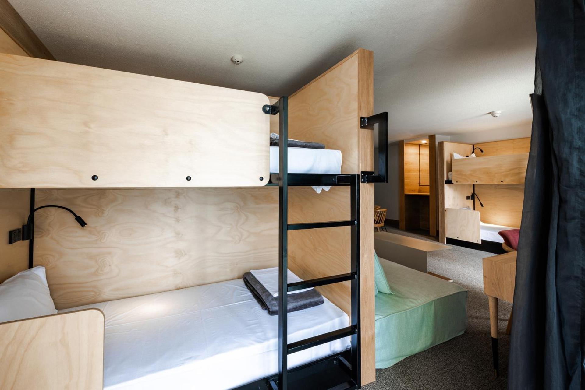 Bunk Surfers Paradise International Backpacker Hostel (Adults Only) Gold Coast Eksteriør bilde