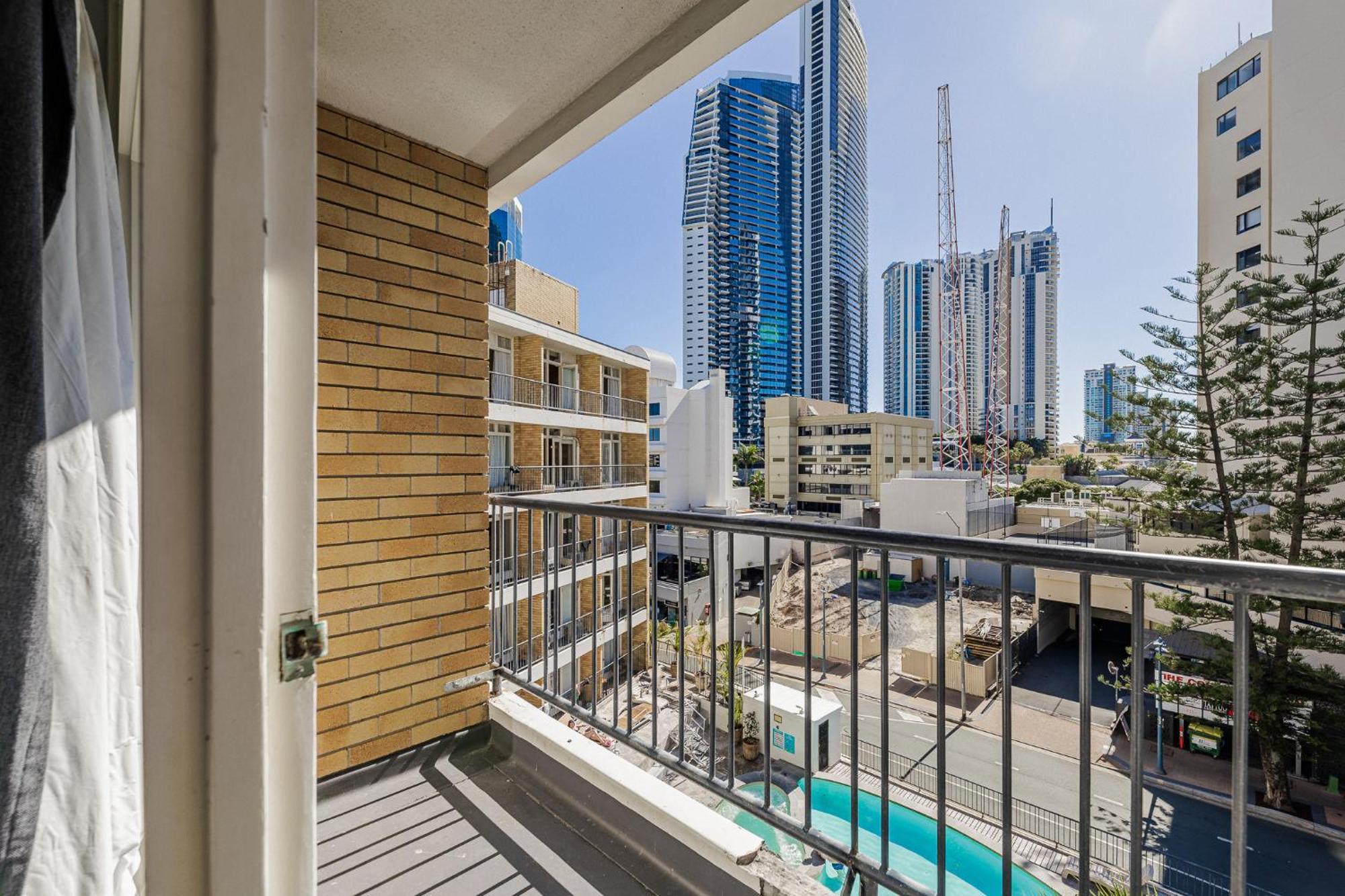 Bunk Surfers Paradise International Backpacker Hostel (Adults Only) Gold Coast Eksteriør bilde