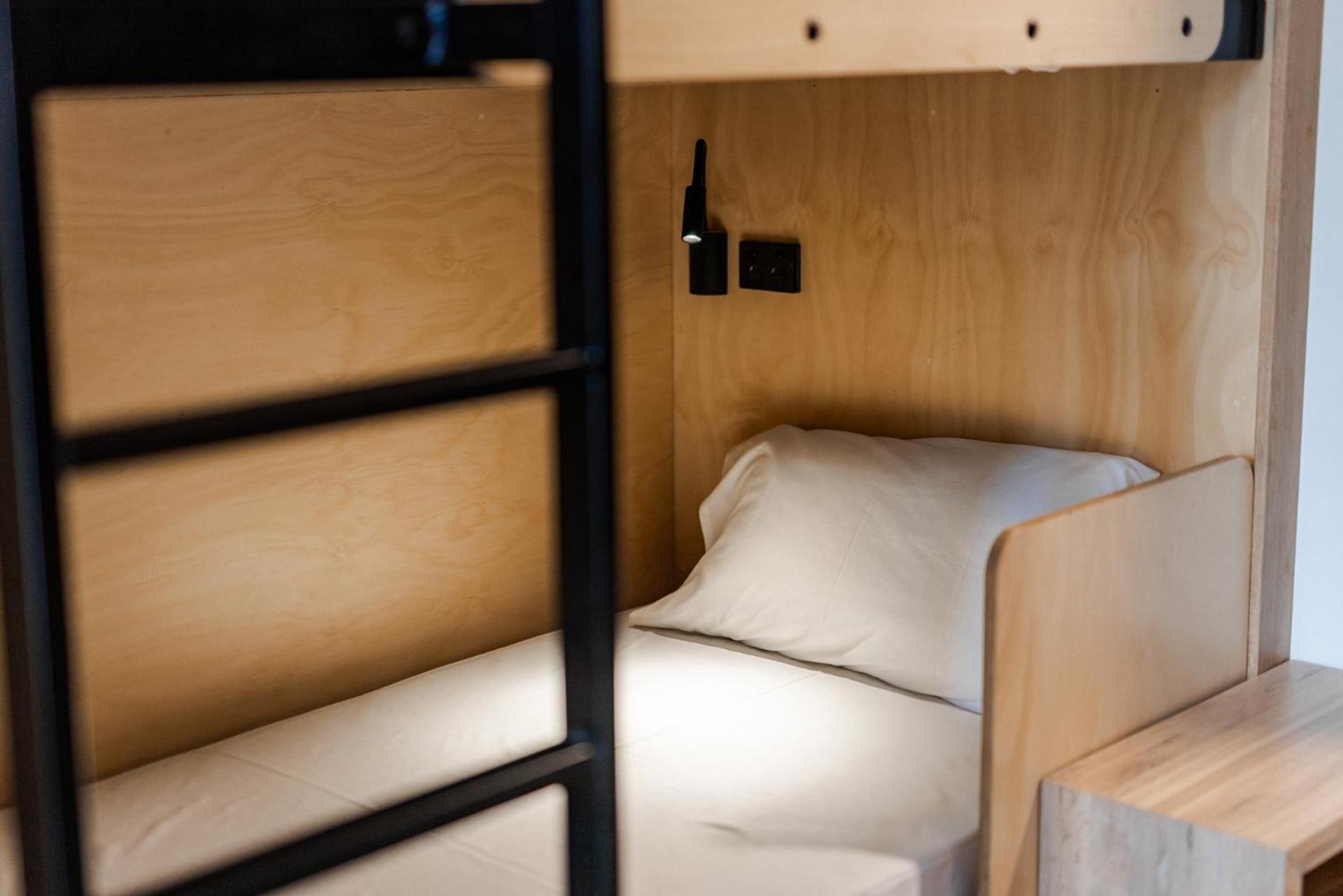 Bunk Surfers Paradise International Backpacker Hostel (Adults Only) Gold Coast Eksteriør bilde